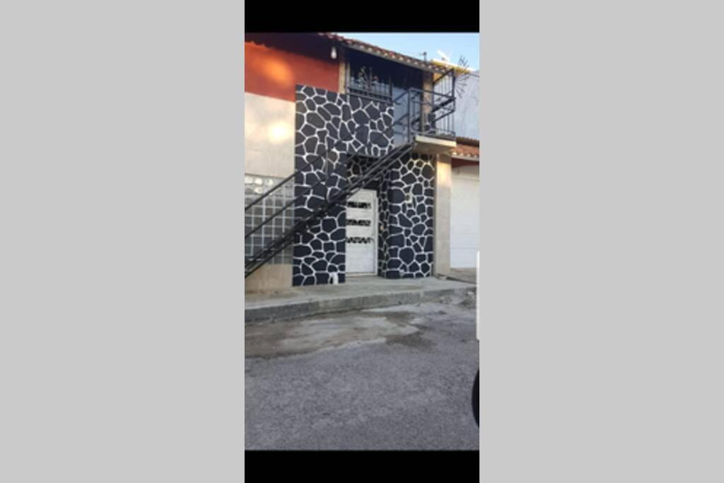 Depto. Maia: A/C, Agua Caliente, Wifi, Tv, Cable. Apartment Паленке Екстериор снимка